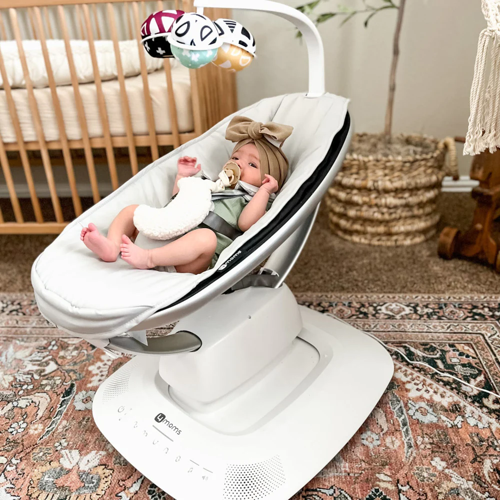 MamaRoo 5 Multi-Motion Baby Swing Review